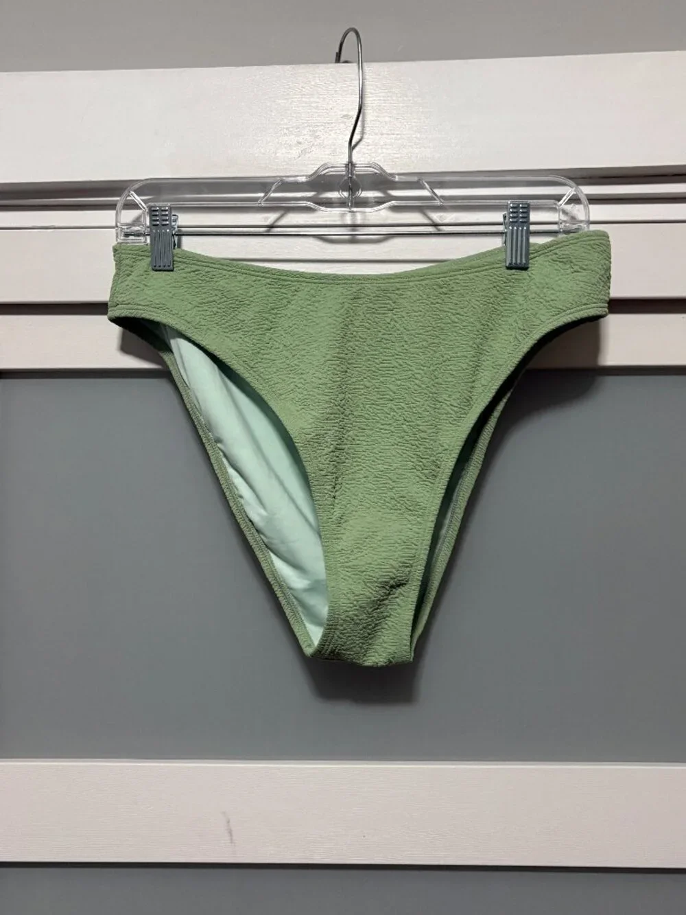 Cupshe Light Green Textured Bikini Swimsuit Bottom sz L NEW NWT Bathing suit